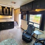 2017 Dutchmen VOLTAGE TRITON 335104