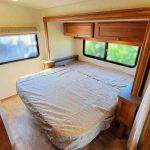 2018 Winnebago SUNSTAR 27PE 0012