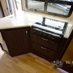 2018 Dynamax ISATA 4 SERIES 25FW