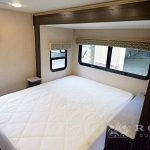 2018 Dynamax ISATA 4 SERIES 25FW