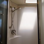 1U129D WEB 014