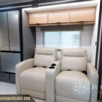 1206 WEB 008