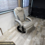 1206 WEB 011